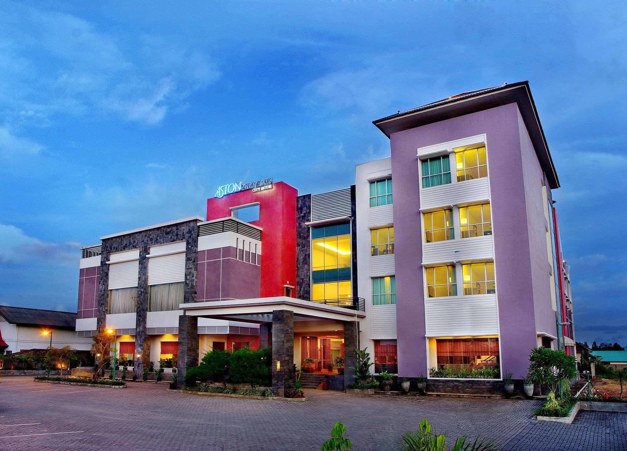 Aston Tanjung City Hotel Luaran gambar