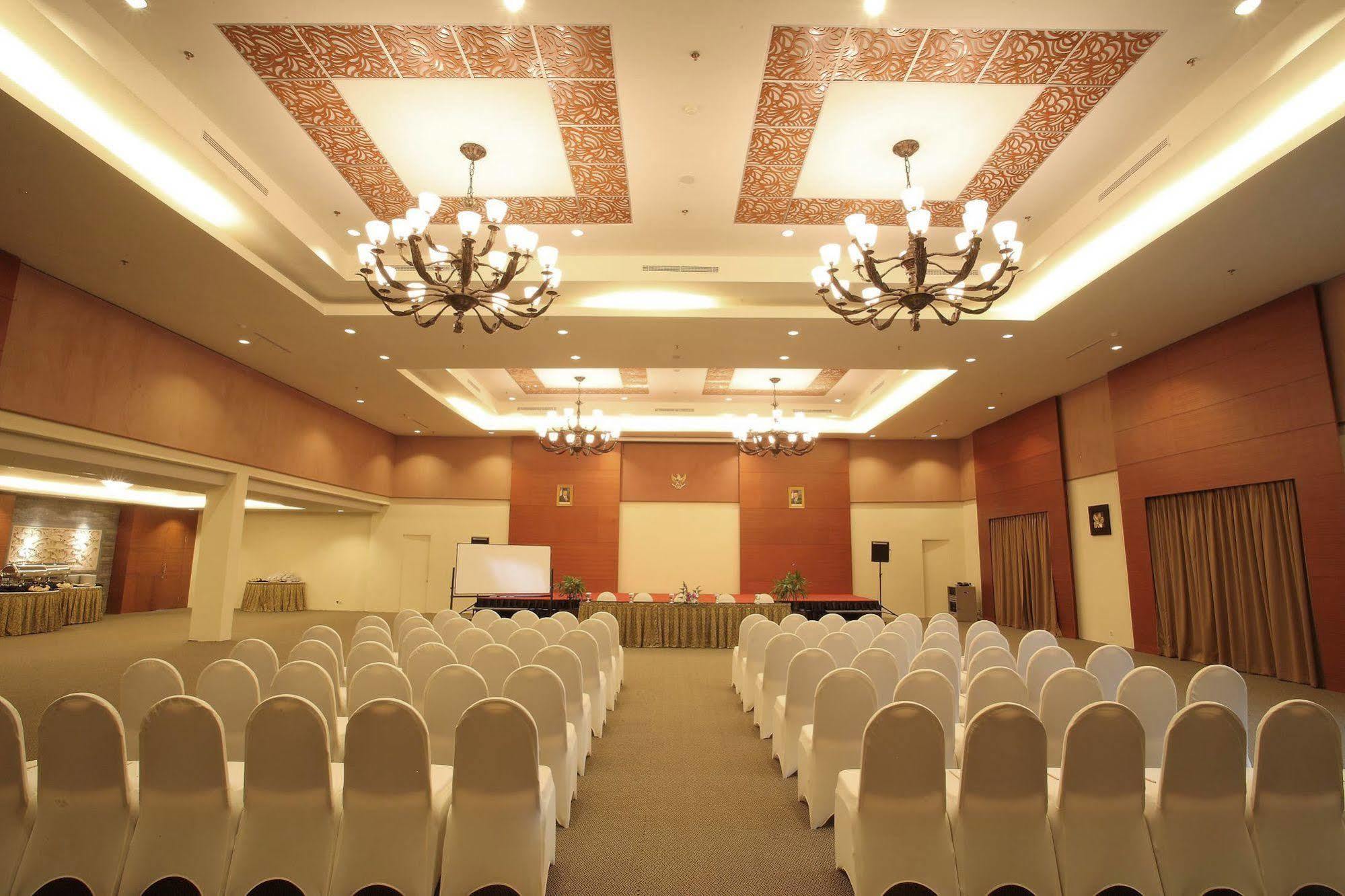 Aston Tanjung City Hotel Luaran gambar